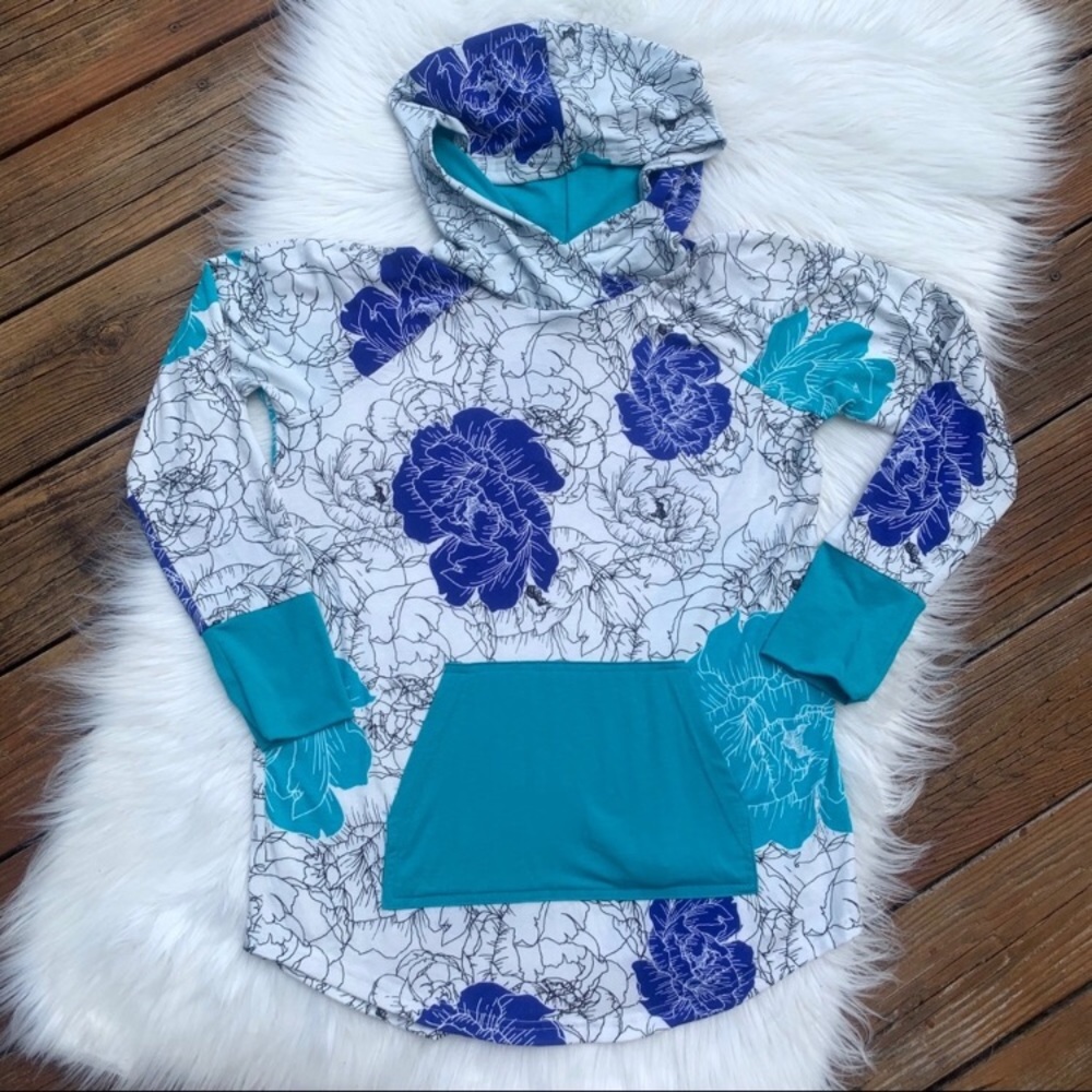 BNWOT Medium LuLaRoe Amber